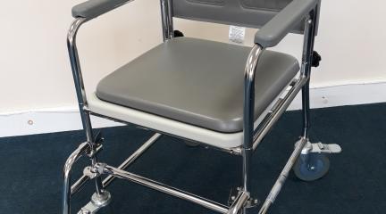 Glideabout Commode