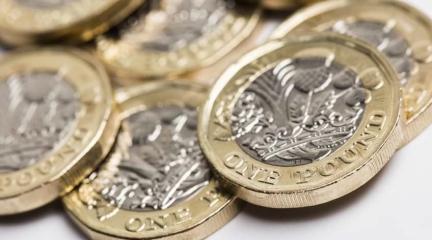 A pile of pound coins