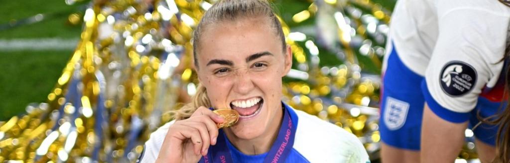 Georgia Stanway with her Euro 2025 winners' medal