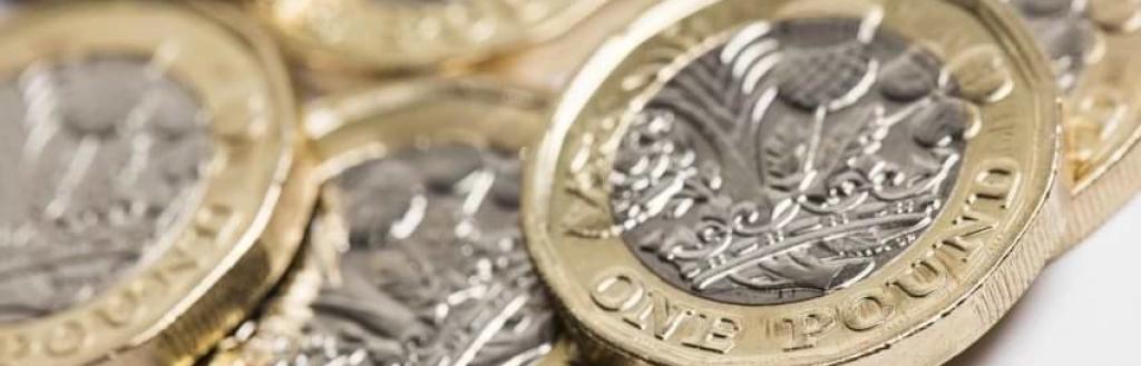 A pile of pound coins